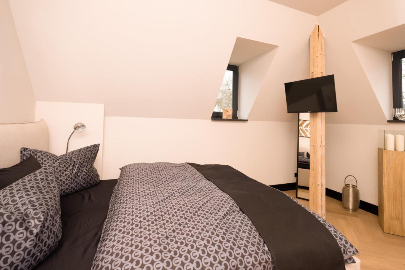 * Stadtvilla Plauen * * Aussergewoehnlich * 2 Zimmerwohnung * Zentrumsnah Kültér fotó